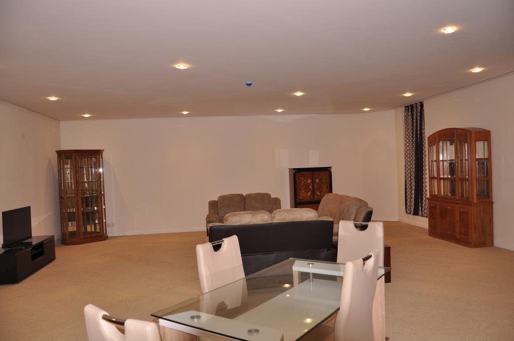 Al Hamra Plaza Apartment มานามา ห้อง รูปภาพ